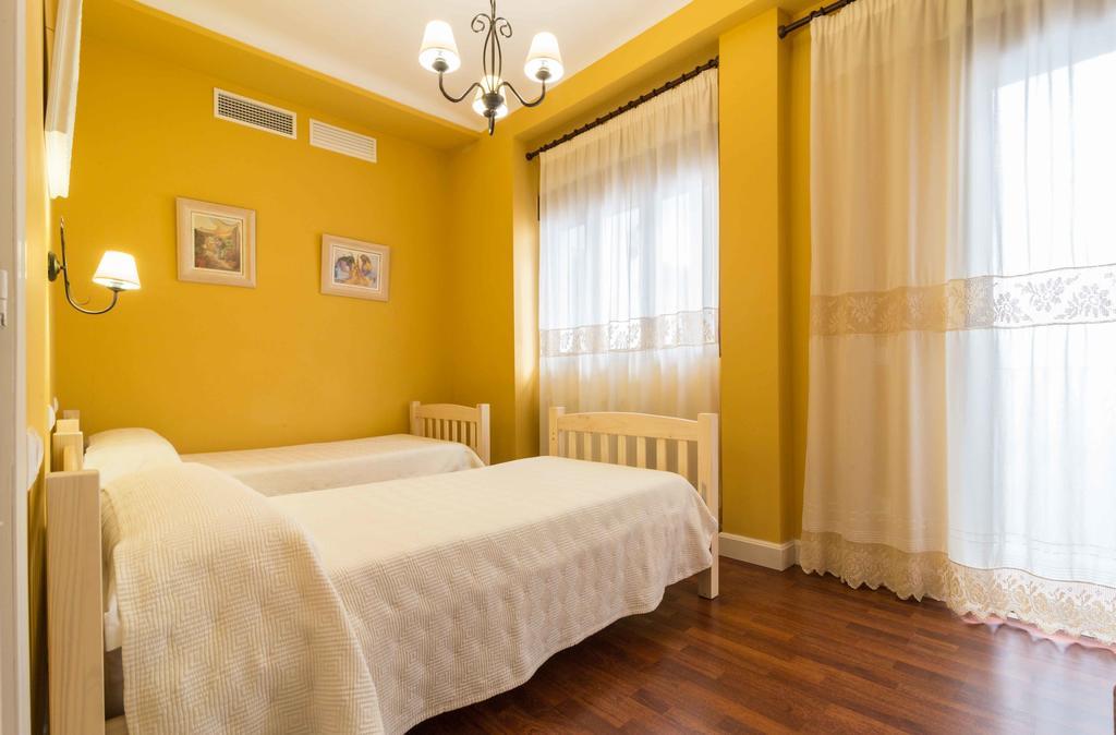 Apartamentos Salmerones Alhama de Granada Rum bild