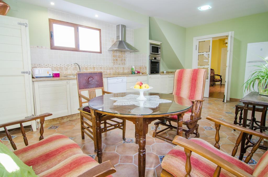 Apartamentos Salmerones Alhama de Granada Rum bild